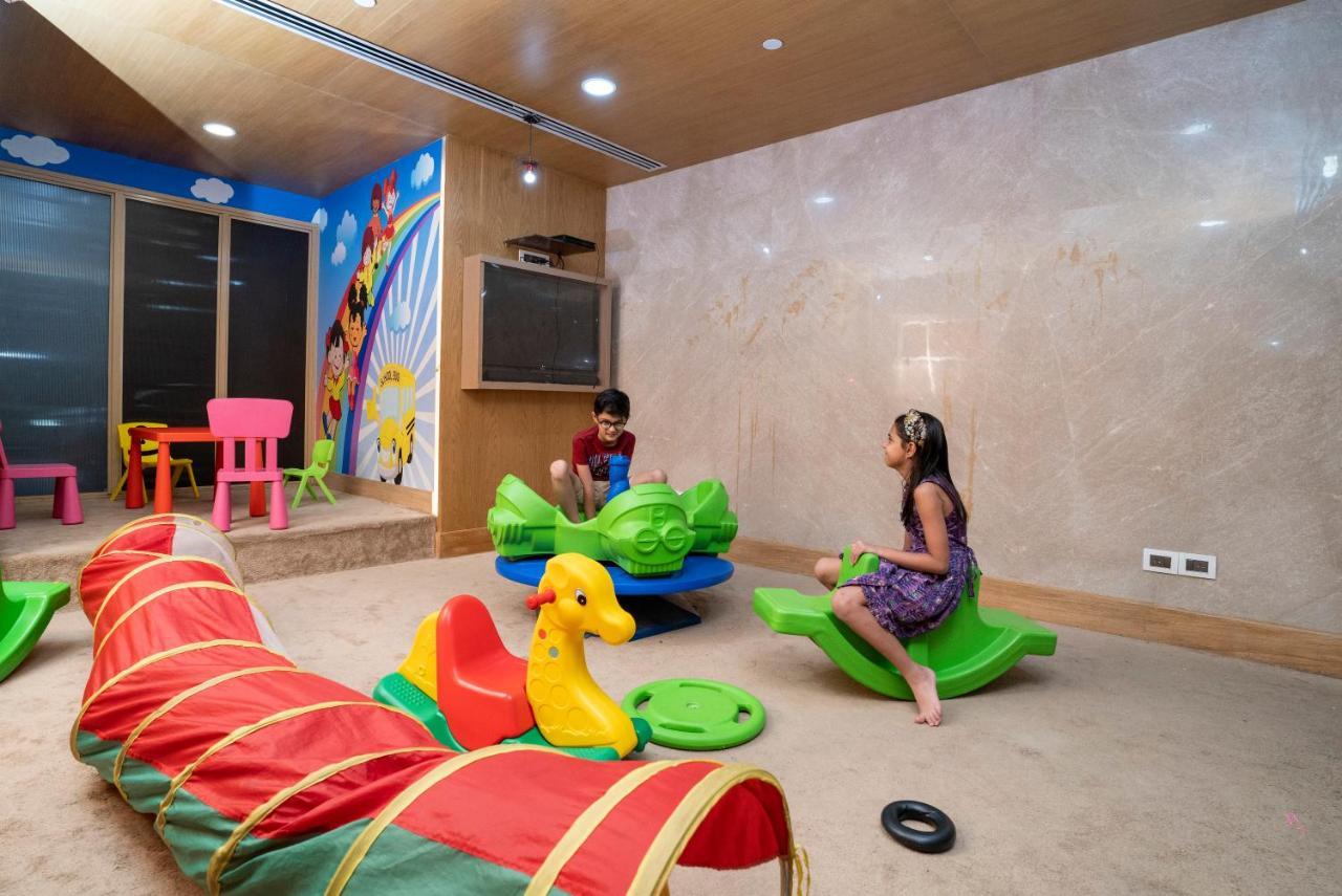 Holiday Inn Agra Mg Road An Ihg Hotel Екстер'єр фото Children's play area